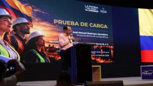 Y sigue el tijerazo: Restrepo anuncia casi $70 billones de recortes