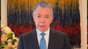 Juan Manuel Santos cuestionó la propuesta de De la Espriella de retirar la reforma rural de la verificación de la ONU: «Es una obligación constitucional»