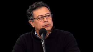 “Él me pidió el favor de que le trajera droga”: siguen las acusaciones contra Petro