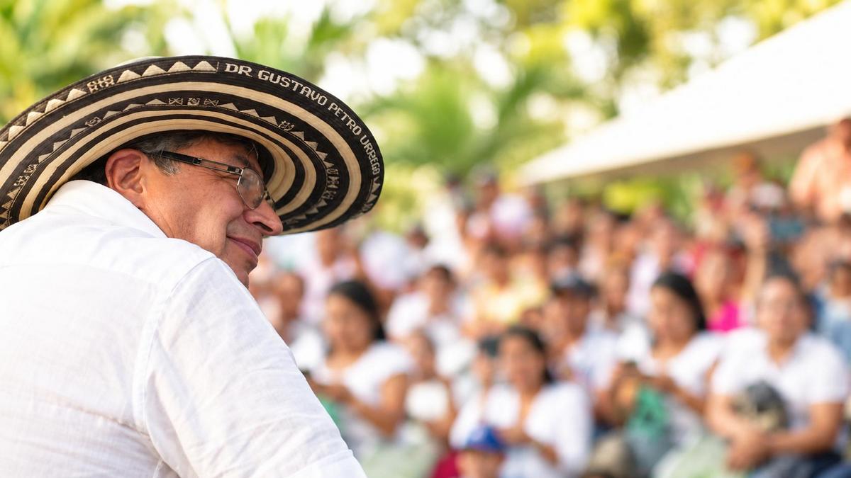 ¿Contratos por sexo? Graves señalamientos a Petro