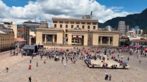 Paloma Valencia mostró cómo se veía la Plaza de Bolívar al mediodía durante las marchas