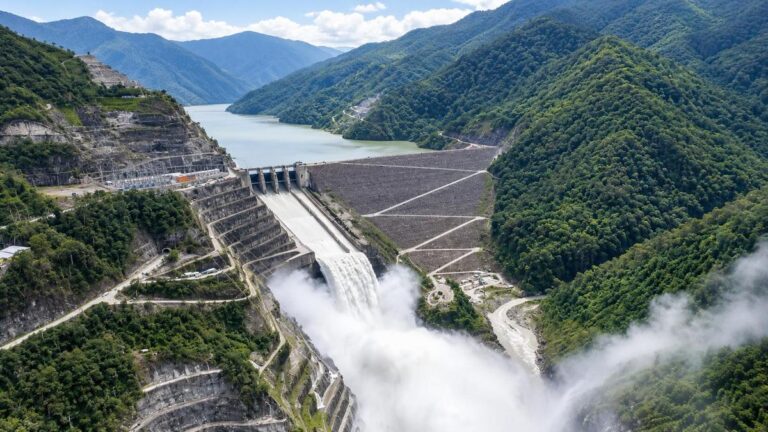¡Hidroituango enciende su tercera turbina! ¿Alcanzará el agua para evitar un racionamiento?