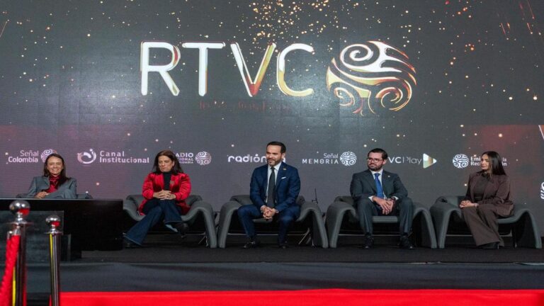 RTVC: un contrato, dos versiones y $11.924 millones bajo la lupa