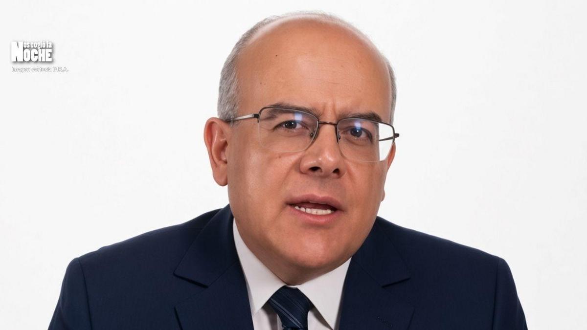 "Estoy aquí, dando la cara con la frente en alto": Ricardo Orrego se pronuncia ante imputación de la Fiscalía