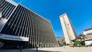 162 nuevos cargos y $15.000 millones: las cuentas detrás de la reforma administrativa de Medellín