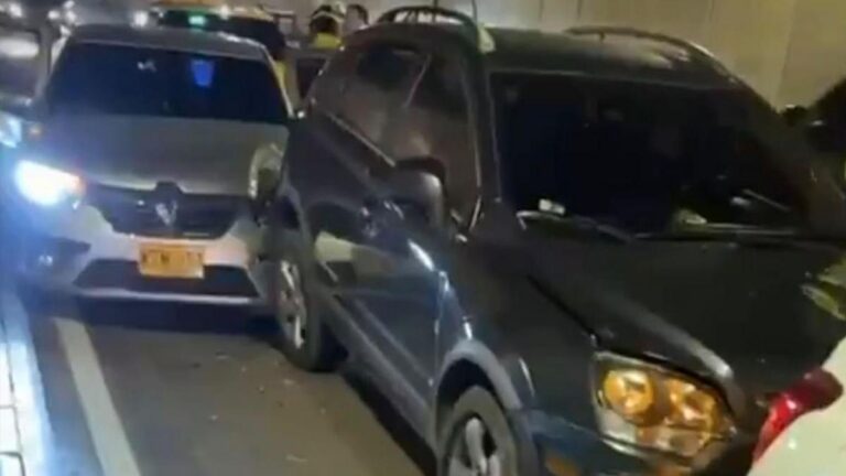 Accidente múltiple en el Túnel de Oriente: varios vehículos chocaron y hay cierre hacia Medellín