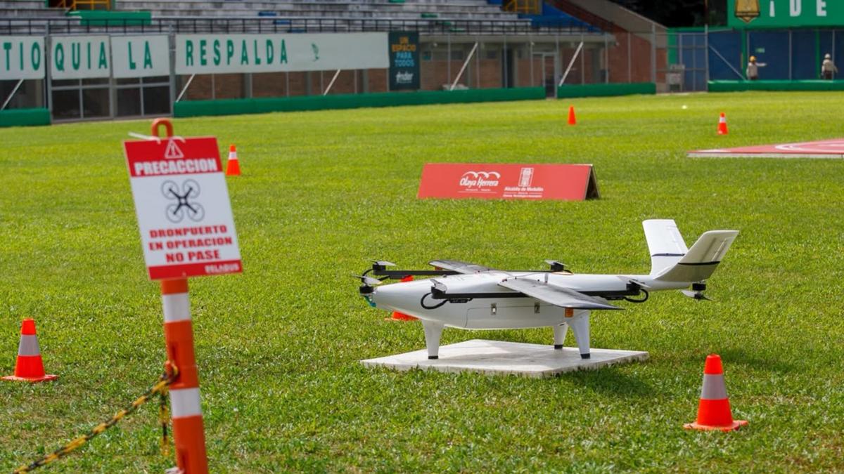 ¿Se imagina recibir un paquete por dron? Medellín ya prueba esta tecnología