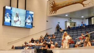 Medellín le pone reglas al cuidado: Concejo aprobó el Sistema de Cuidado con 18 votos a favor
