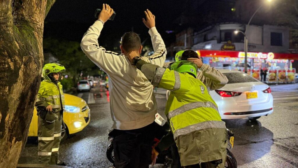 “Que se tengan duro”: el mensaje de Federico Gutiérrez en medio de la controversia por operativos en el Parque Lleras