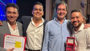 Medellín gana premio nacional por transformar sus quebradas en espacio público