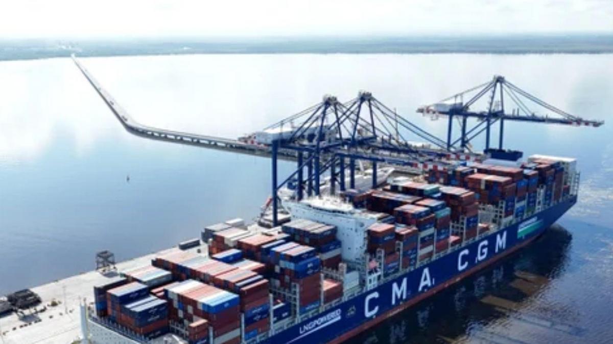 Puerto Antioquia estrena ruta directa con Asia: cuánto tardará la carga en llegar desde China
