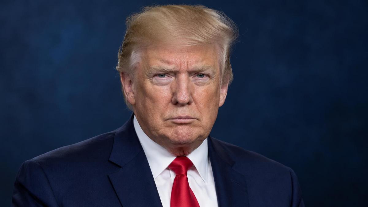 “Tengo derecho”: Trump insiste en otro mandato