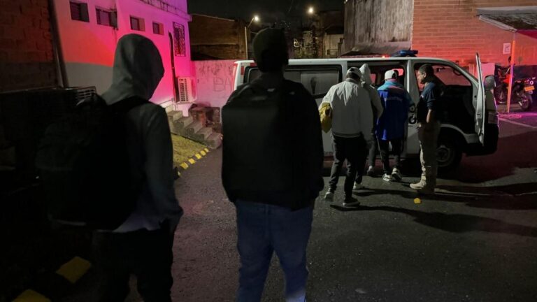 Medellín expulsa a nueve venezolanos: tenían antecedentes, comparendos e investigaciones