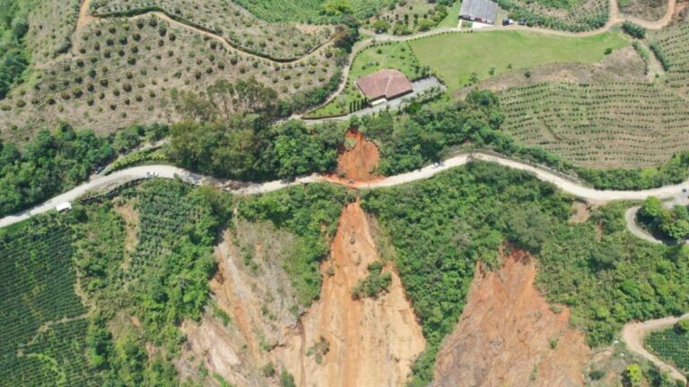 Las dos vías de $4 billones que Antioquia retiró de la valorización y ahora podría volver a presentar